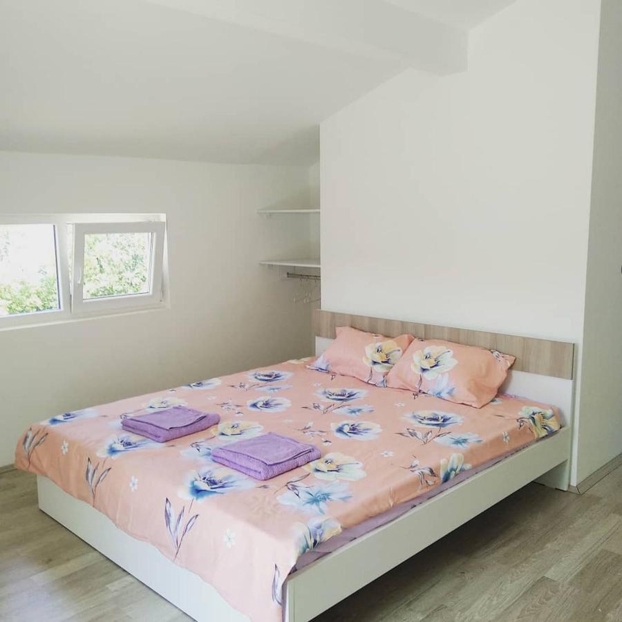 אוהריד The Brothers Villa Hotel מראה חיצוני תמונה
