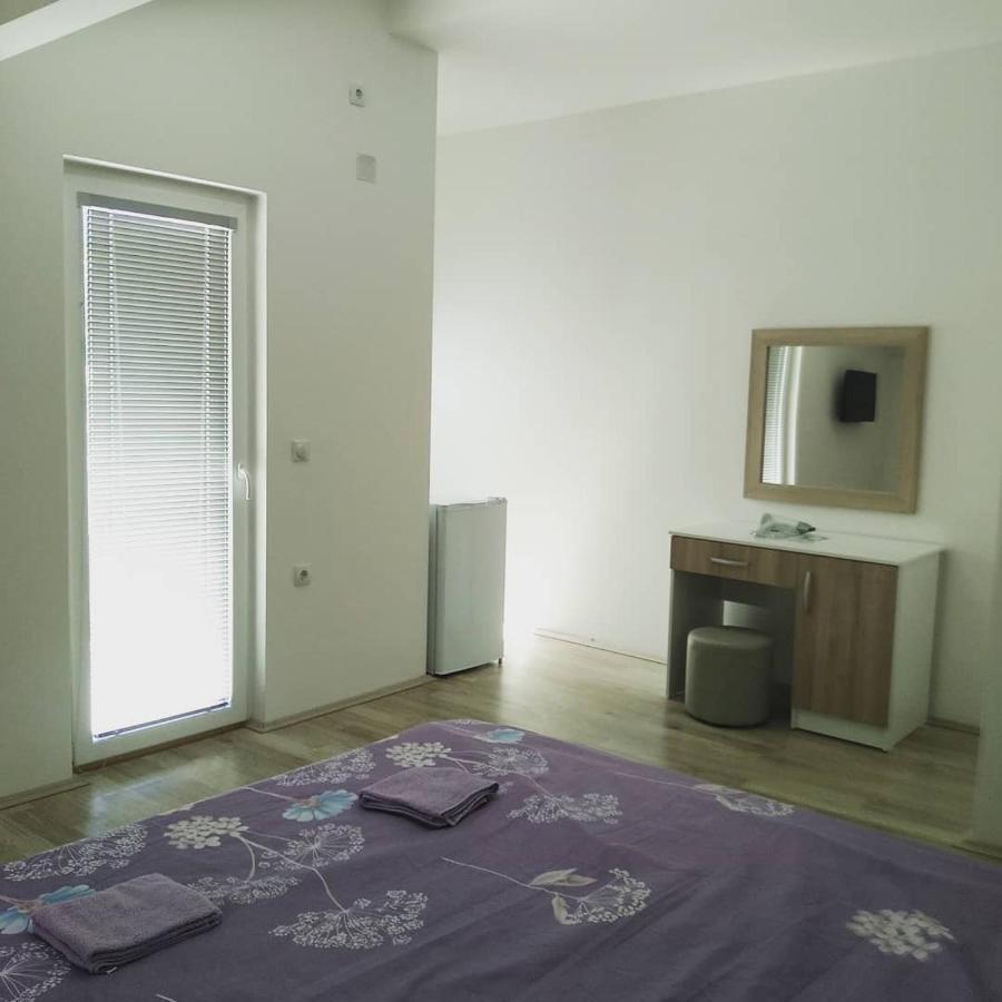 אוהריד The Brothers Villa Hotel מראה חיצוני תמונה