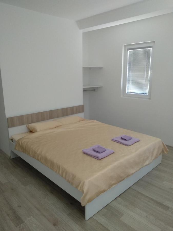 אוהריד The Brothers Villa Hotel מראה חיצוני תמונה