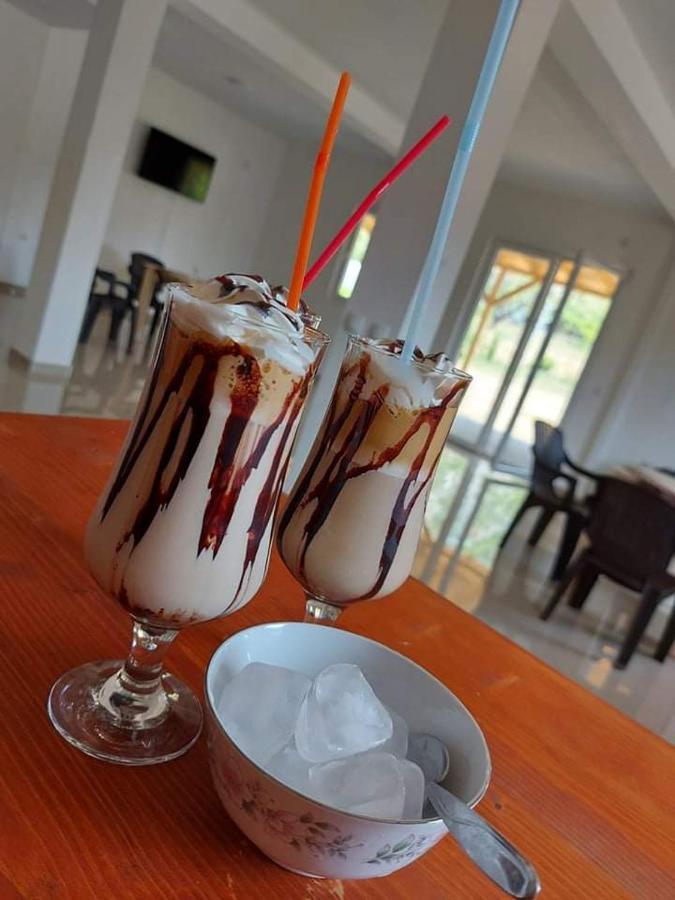אוהריד The Brothers Villa Hotel מראה חיצוני תמונה